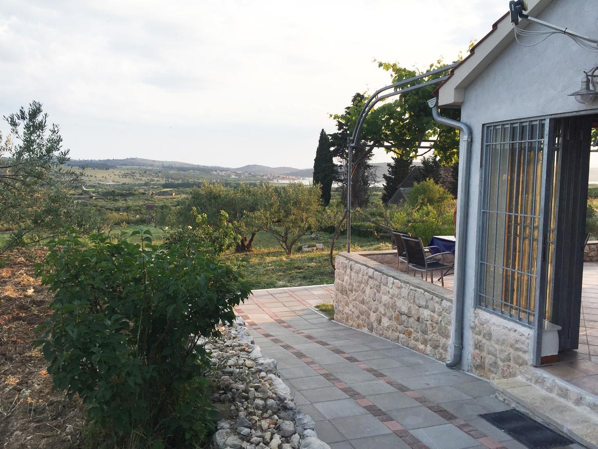 Holiday Home Olive Шибеник Екстер'єр фото